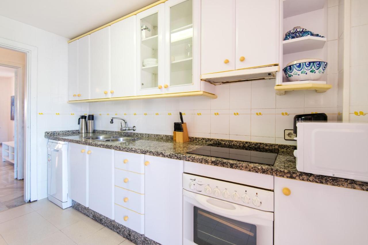 Boliches Center Apartment Next To The Beach, Parking, Pool & Terrace 푸엔히롤라 외부 사진