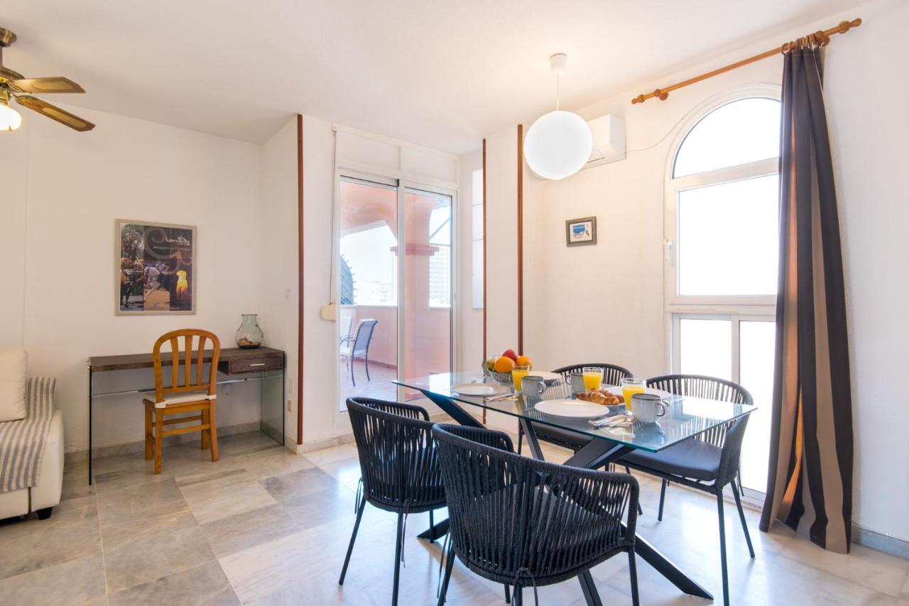 Boliches Center Apartment Next To The Beach, Parking, Pool & Terrace 푸엔히롤라 외부 사진