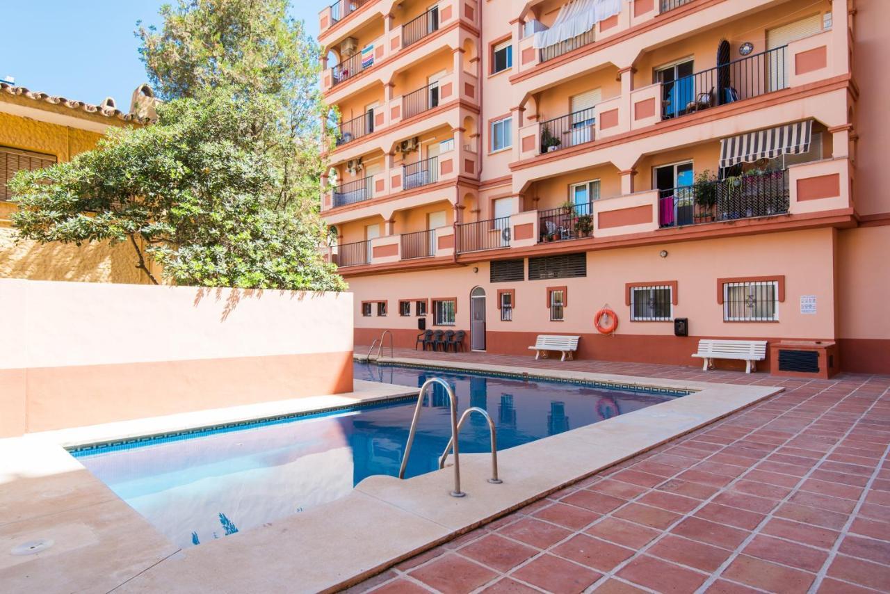 Boliches Center Apartment Next To The Beach, Parking, Pool & Terrace 푸엔히롤라 외부 사진