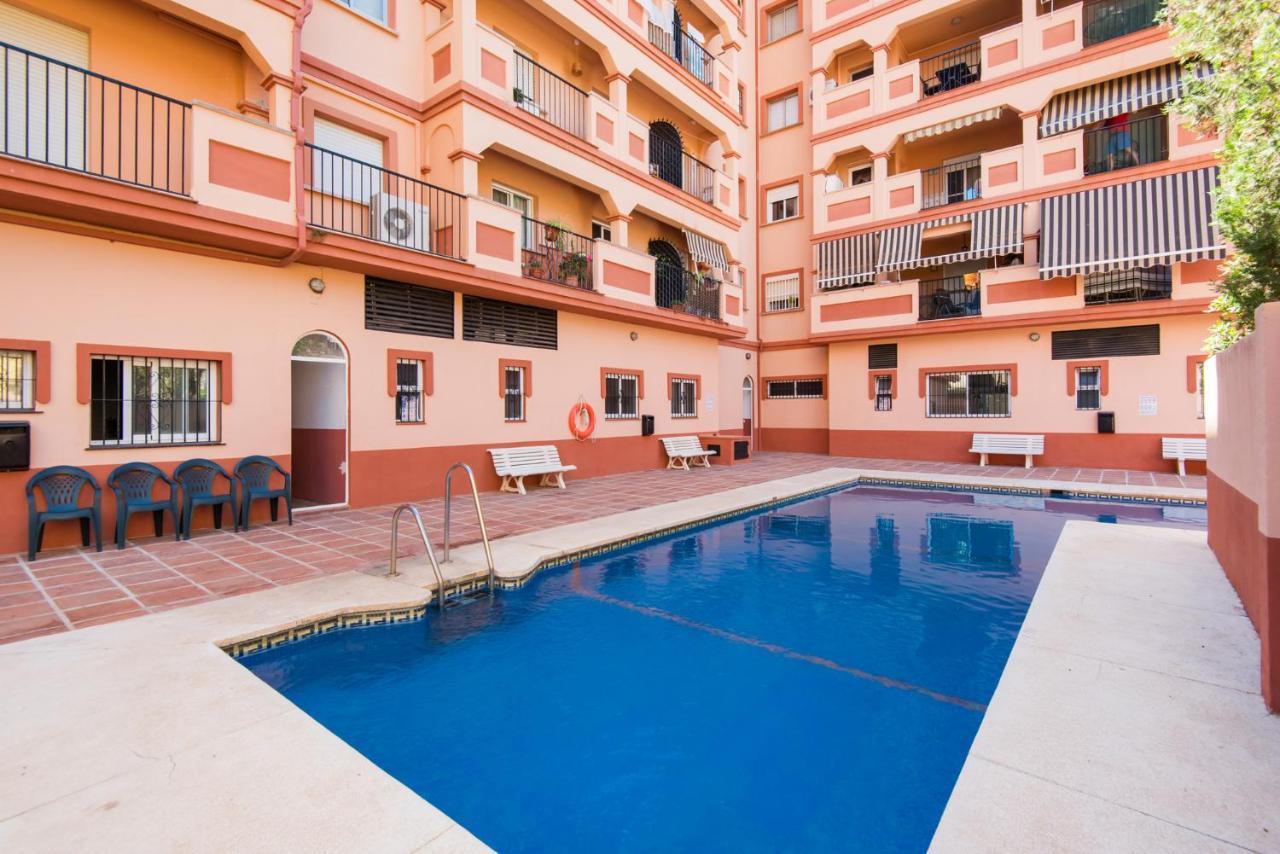 Boliches Center Apartment Next To The Beach, Parking, Pool & Terrace 푸엔히롤라 외부 사진