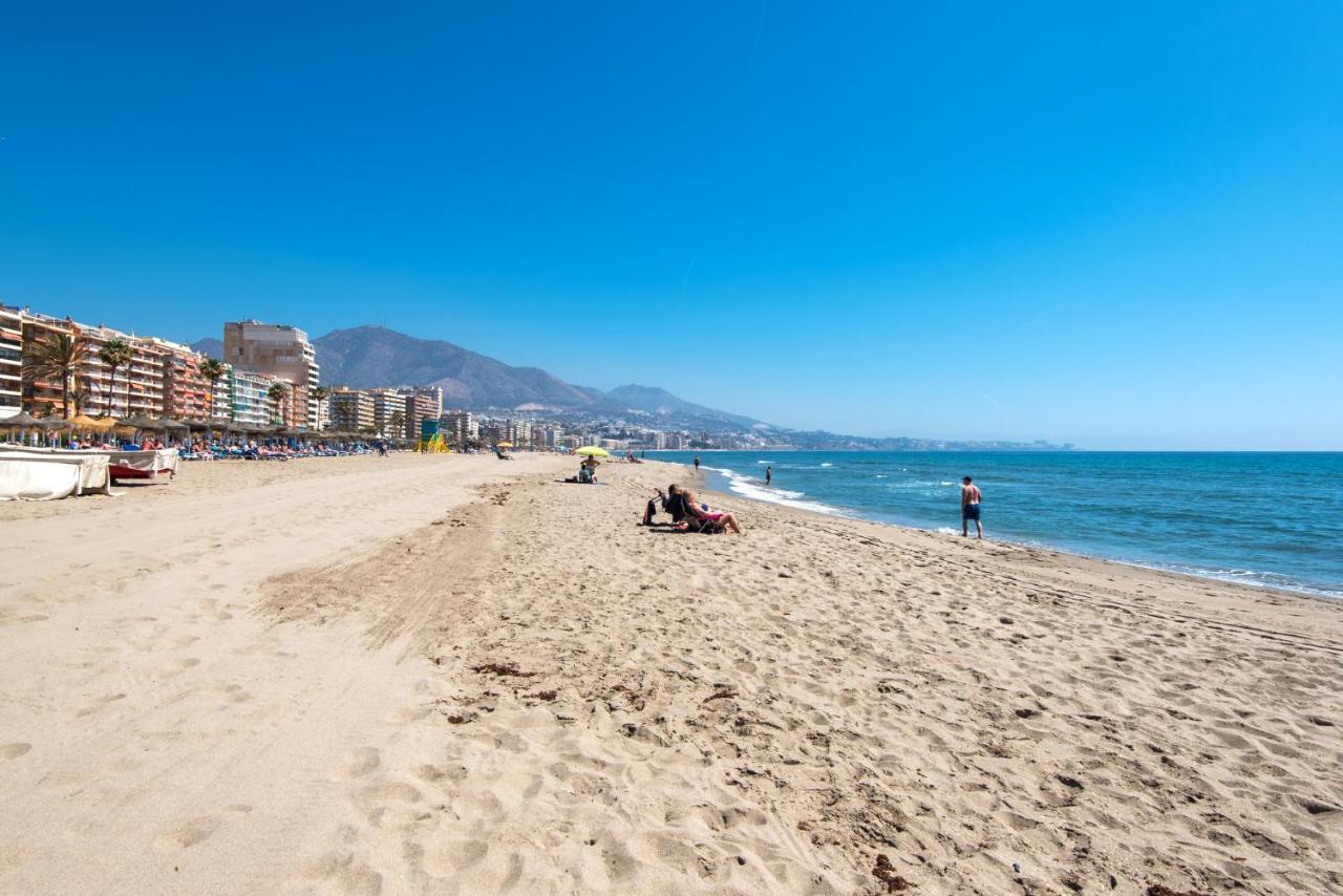 Boliches Center Apartment Next To The Beach, Parking, Pool & Terrace 푸엔히롤라 외부 사진