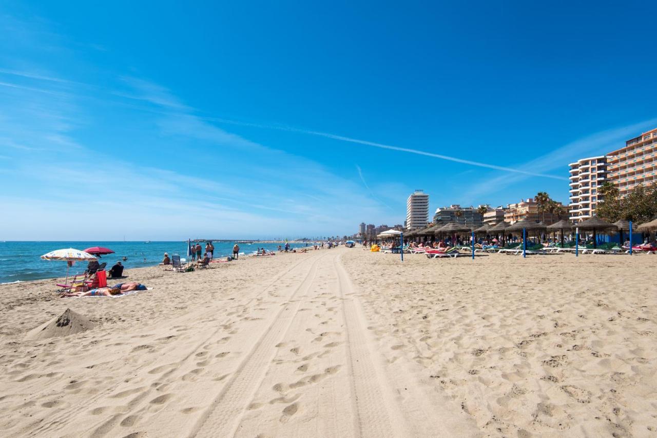 Boliches Center Apartment Next To The Beach, Parking, Pool & Terrace 푸엔히롤라 외부 사진
